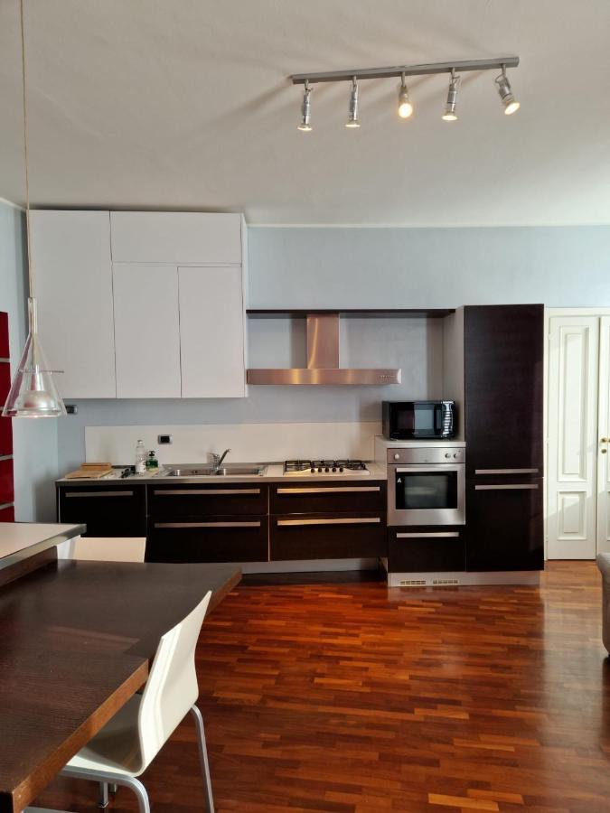 Cozy Flat Mins Walk To Navigli And Metro Porta Genova Leilighet Milano Eksteriør bilde